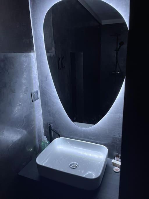 Le Cocon Des Granges - Suite Sauna Jaccuzi Spa Bonnieres-sur-Seine Exterior foto